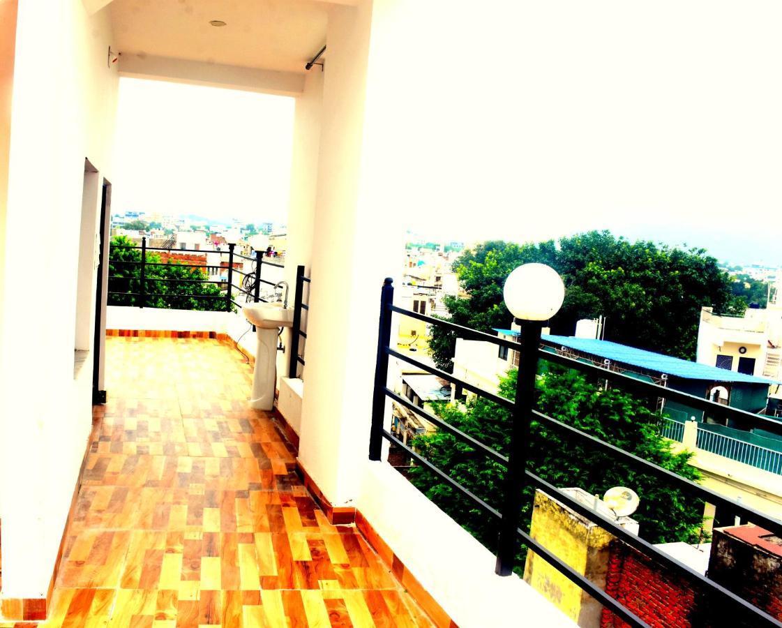 The New Lake Front Bed & Breakfast อุเดเปอร์ ภายนอก รูปภาพ